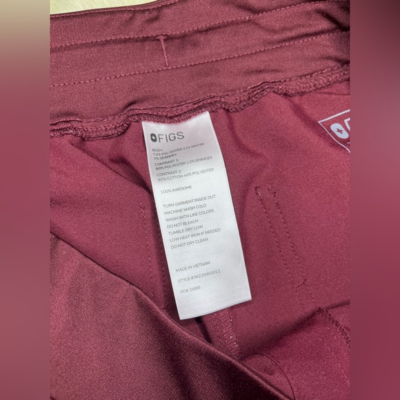 Figs Maroon joggers Sz large - Picture 3 of 7